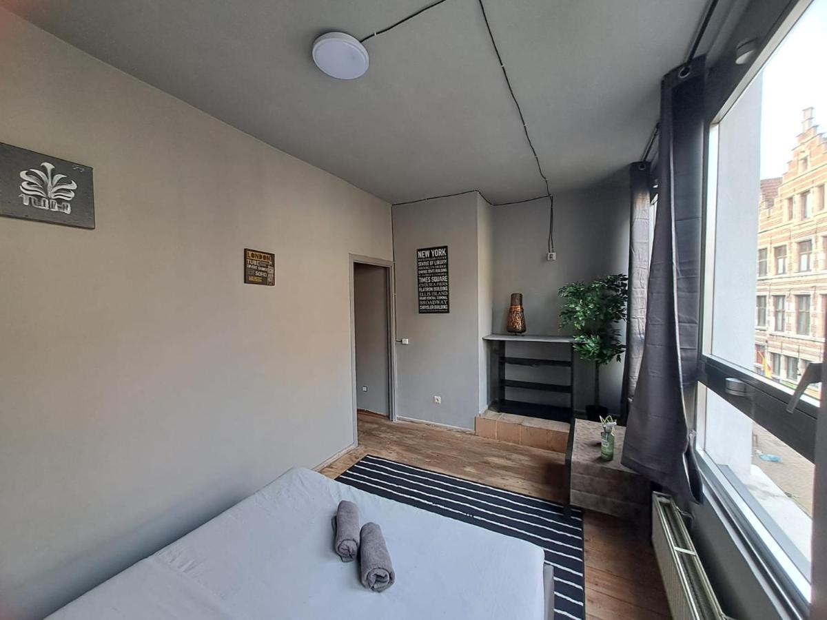 The Green Retromodern Duplex Apartment Антверпен Екстериор снимка